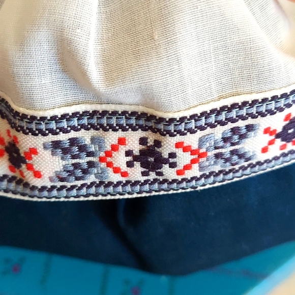 Madame Alexander 8" Doll, Russia #548 - Vintage - Picture 5 of 8